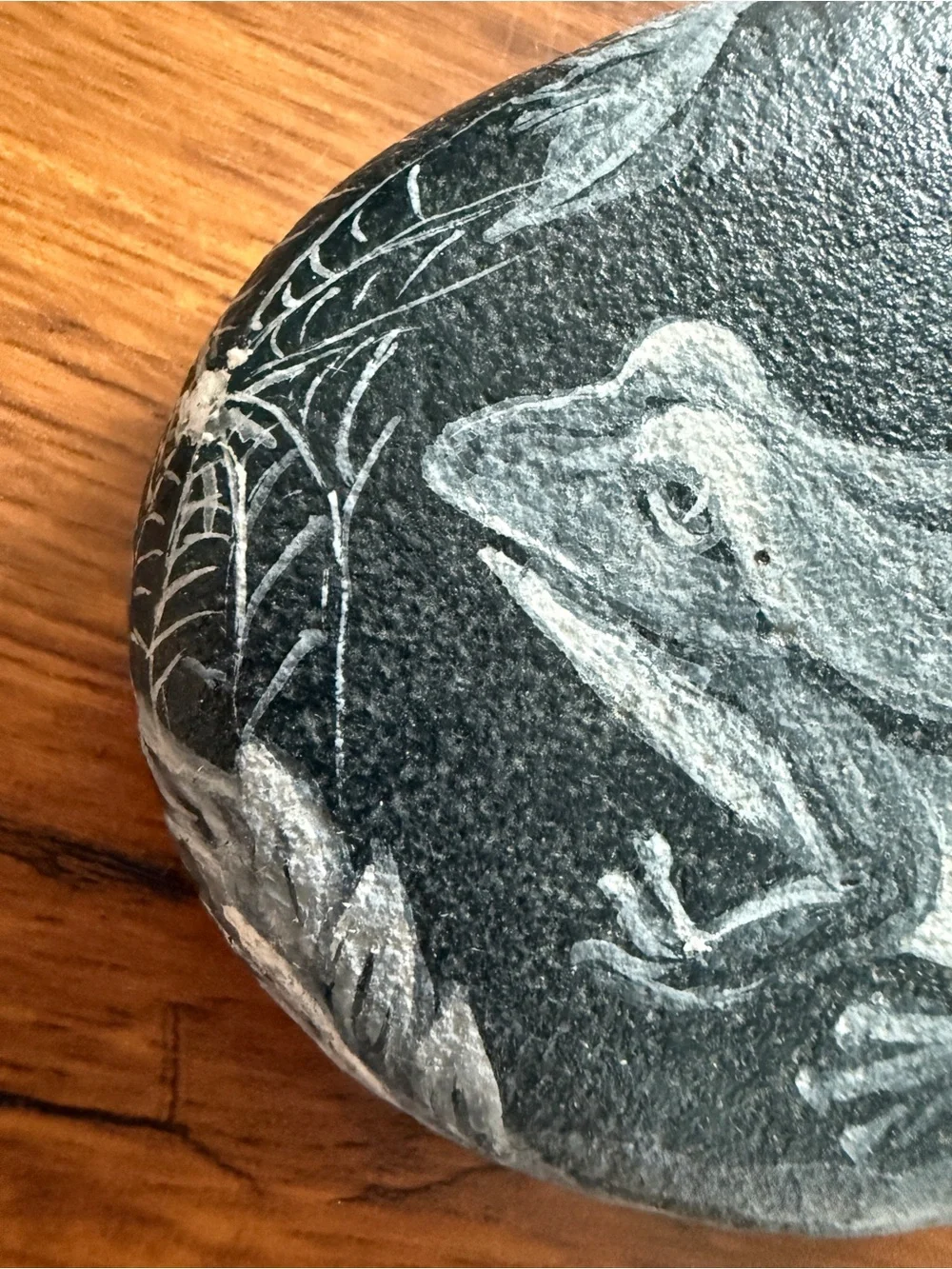 Hand-Painted Black Frog Rock - Decorative Reptile Accent